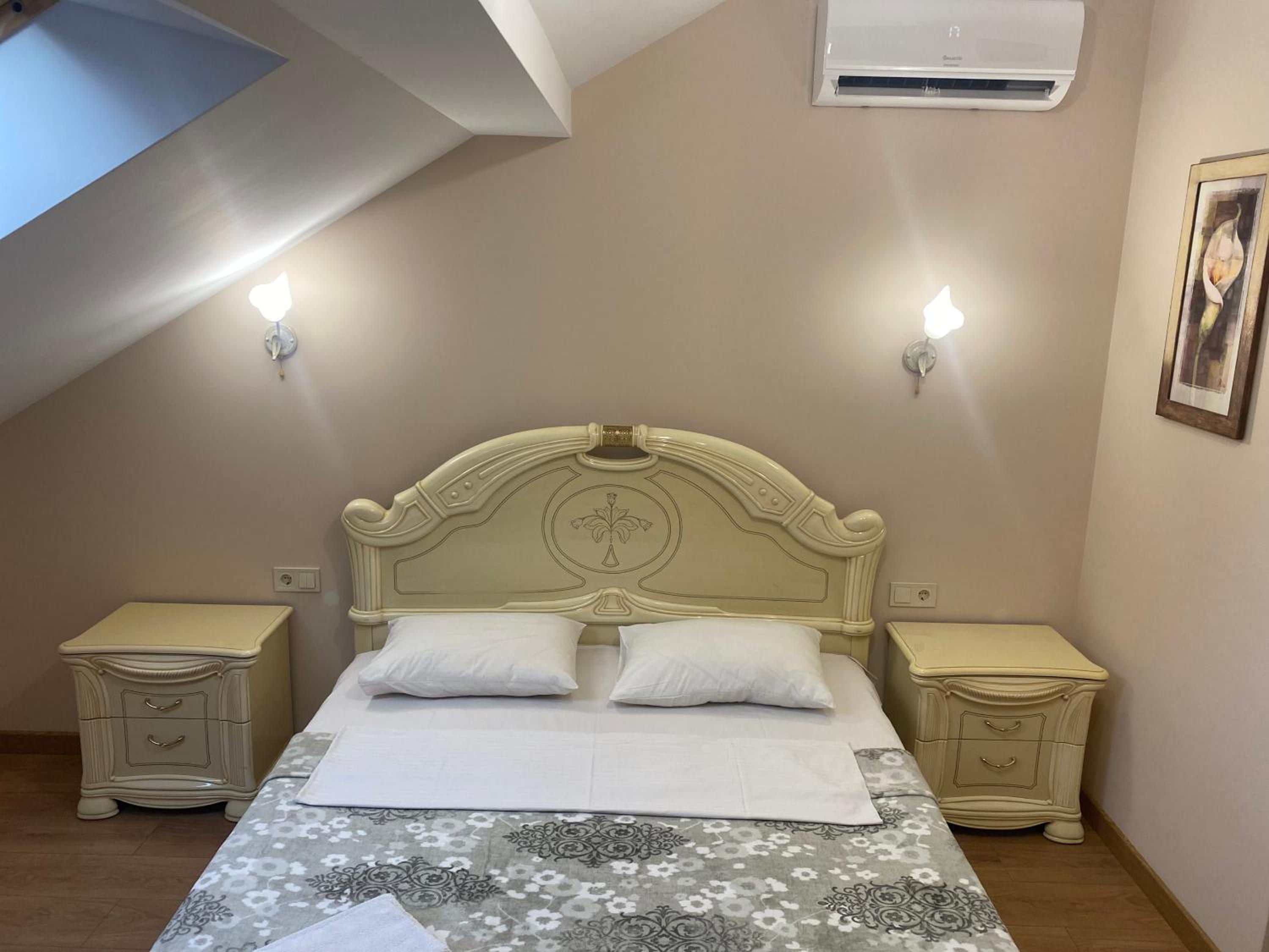 Apart Yaroslava Osmomysla 9 Square - city center view 2