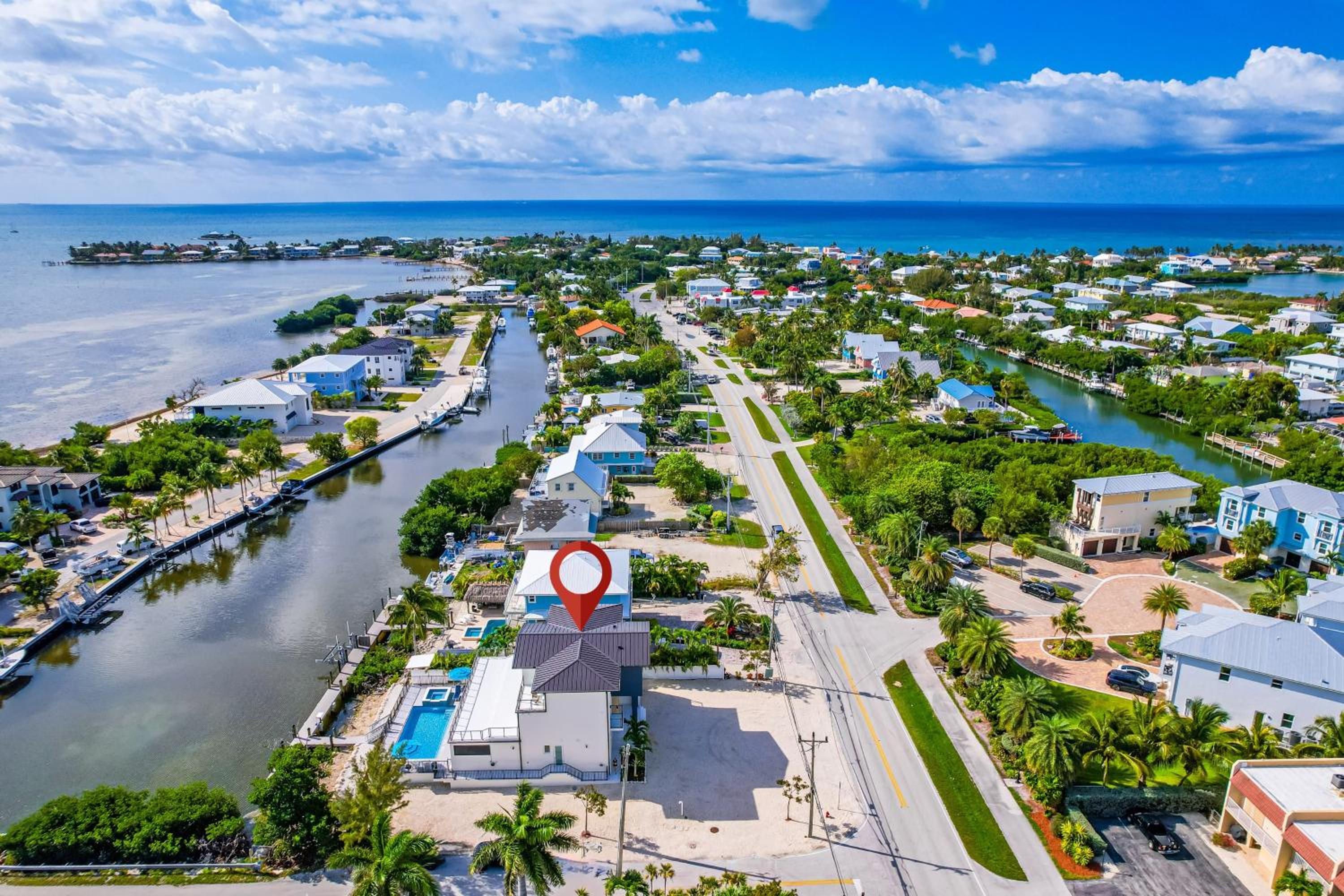Welcome to Paradise Villa: A luxury home in Sombrero Beach, Florida Keys. view 2