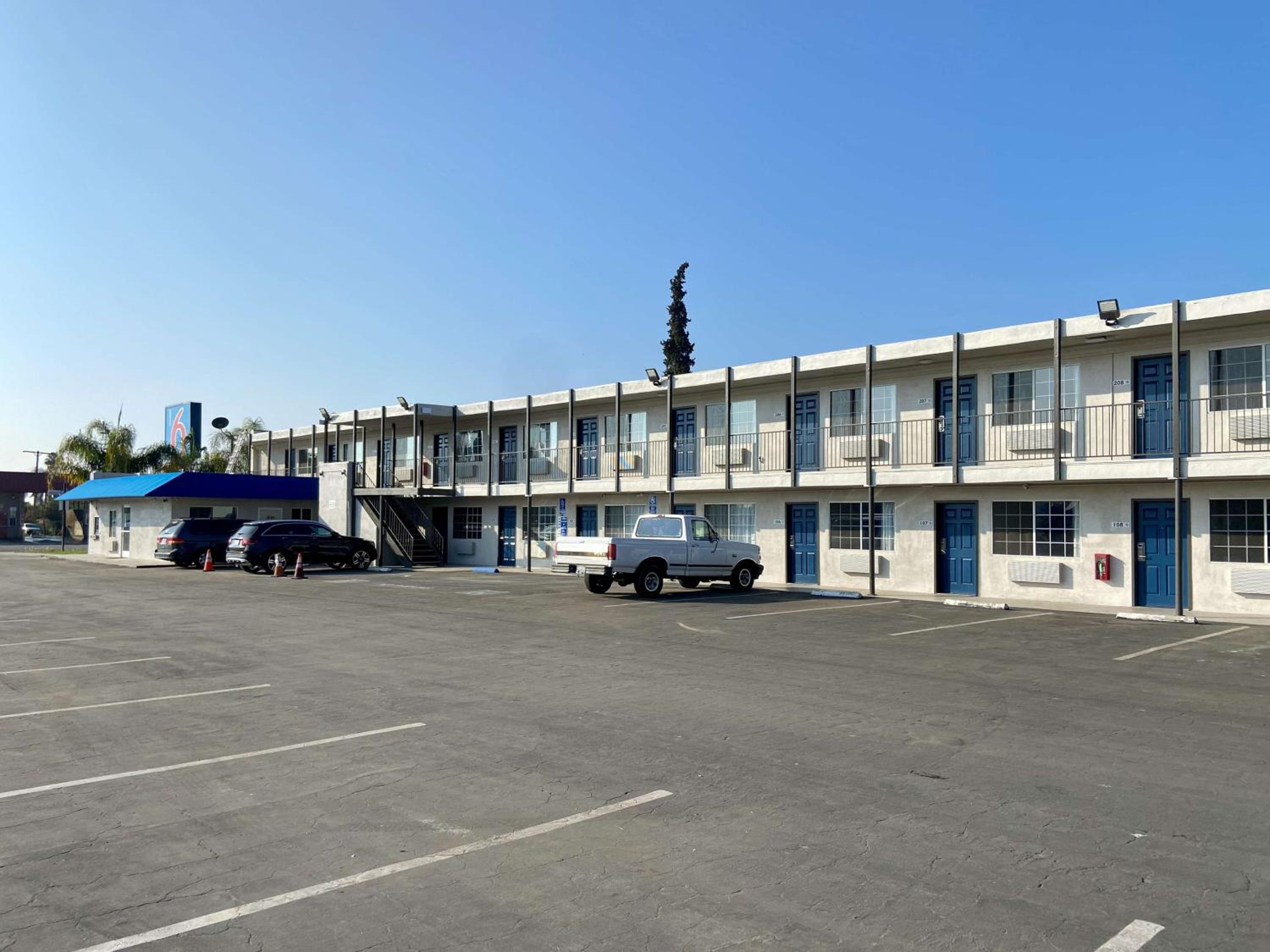 Motel 6-Delano, CA view 5