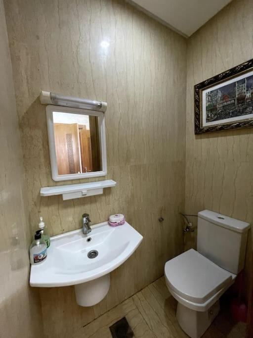 luxury 2 Room Apartments Hassan view 4