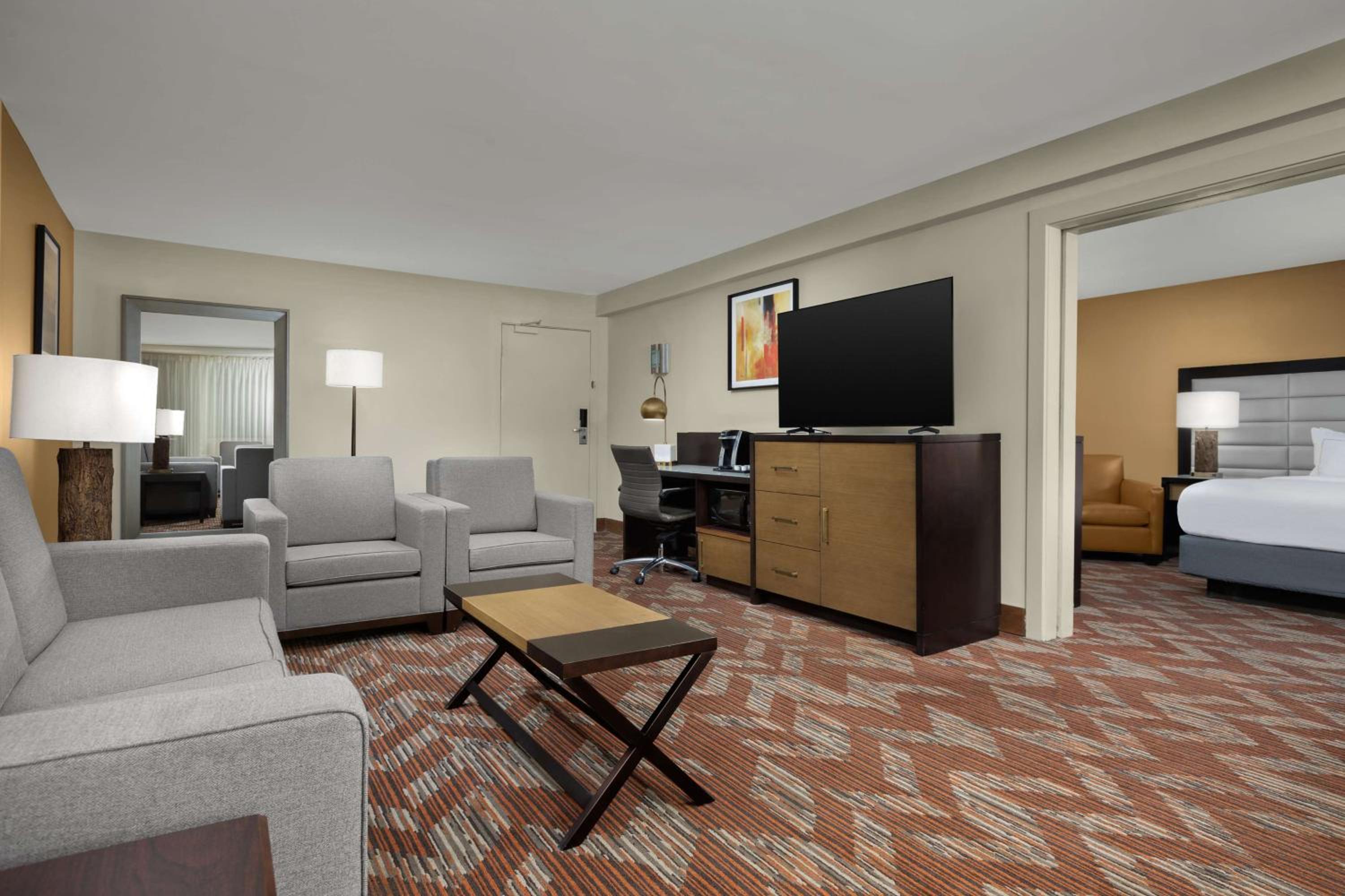 Doubletree By Hilton Greensboro Airport