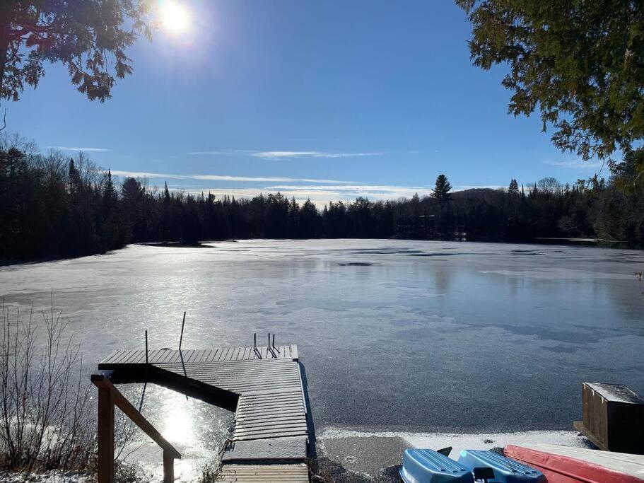 Peaceful Waterfront Getaway - Swim Fish Paddle boat Golf Hike Ski Shop