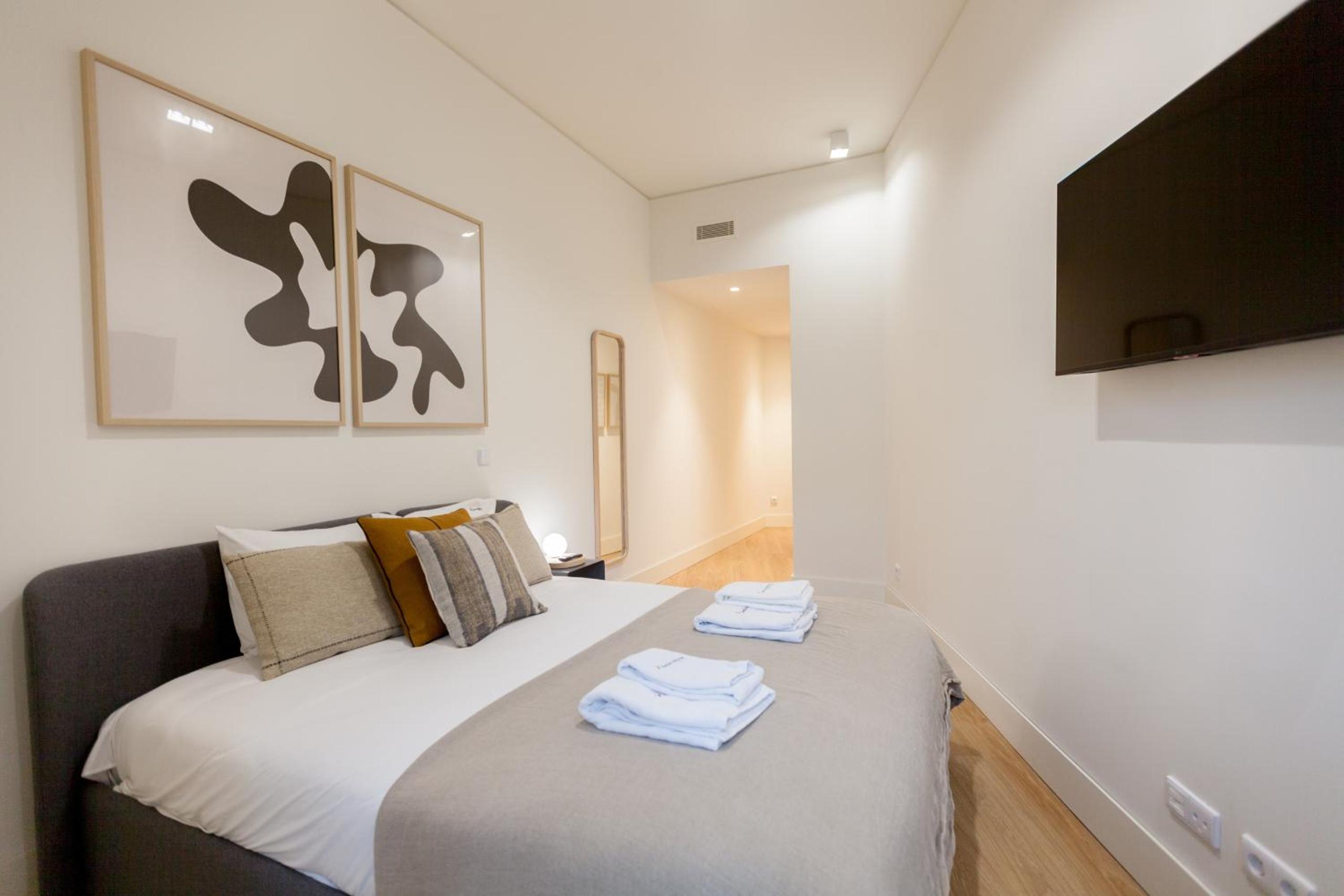 FLH Cais Sodré Chic Urban Flat with Balcony view 2