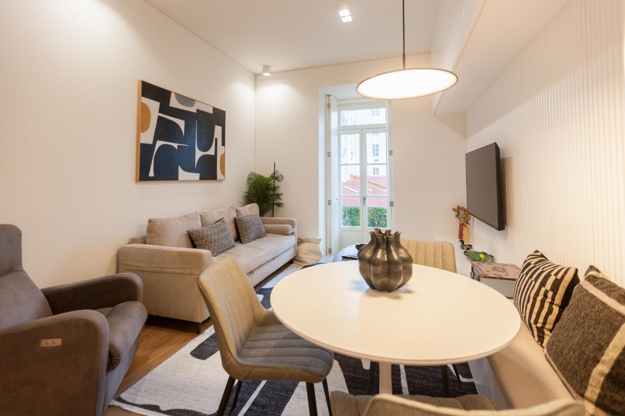 FLH Cais Sodré Chic Urban Flat with Balcony view 3