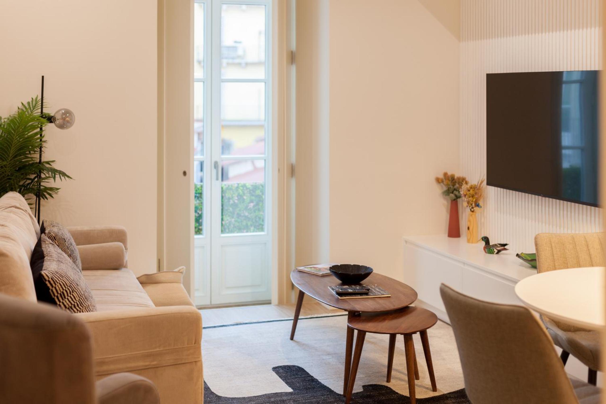 FLH Cais Sodré Chic Urban Flat with Balcony view 5