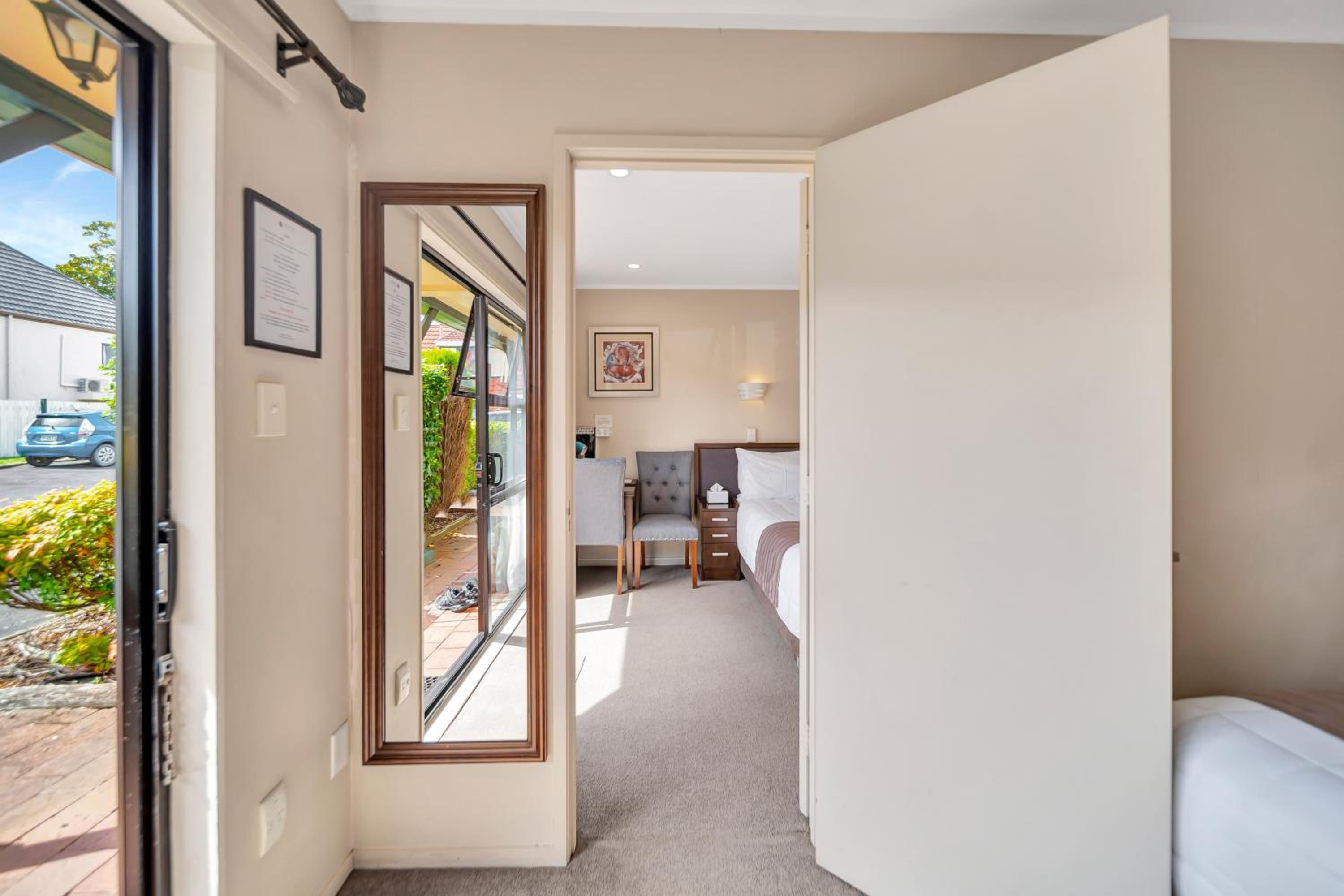 Tudor Court Motor Lodge