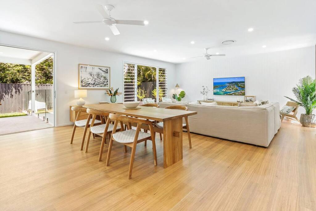Paradise on Pacific ~ New Sunshine Beach Luxe Home