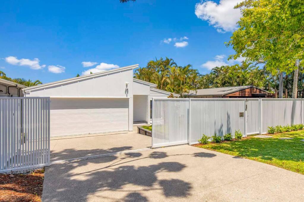 Paradise on Pacific ~ New Sunshine Beach Luxe Home