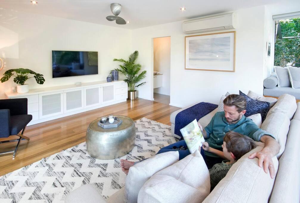 The Boat House Luxury Beachside with Heated pool