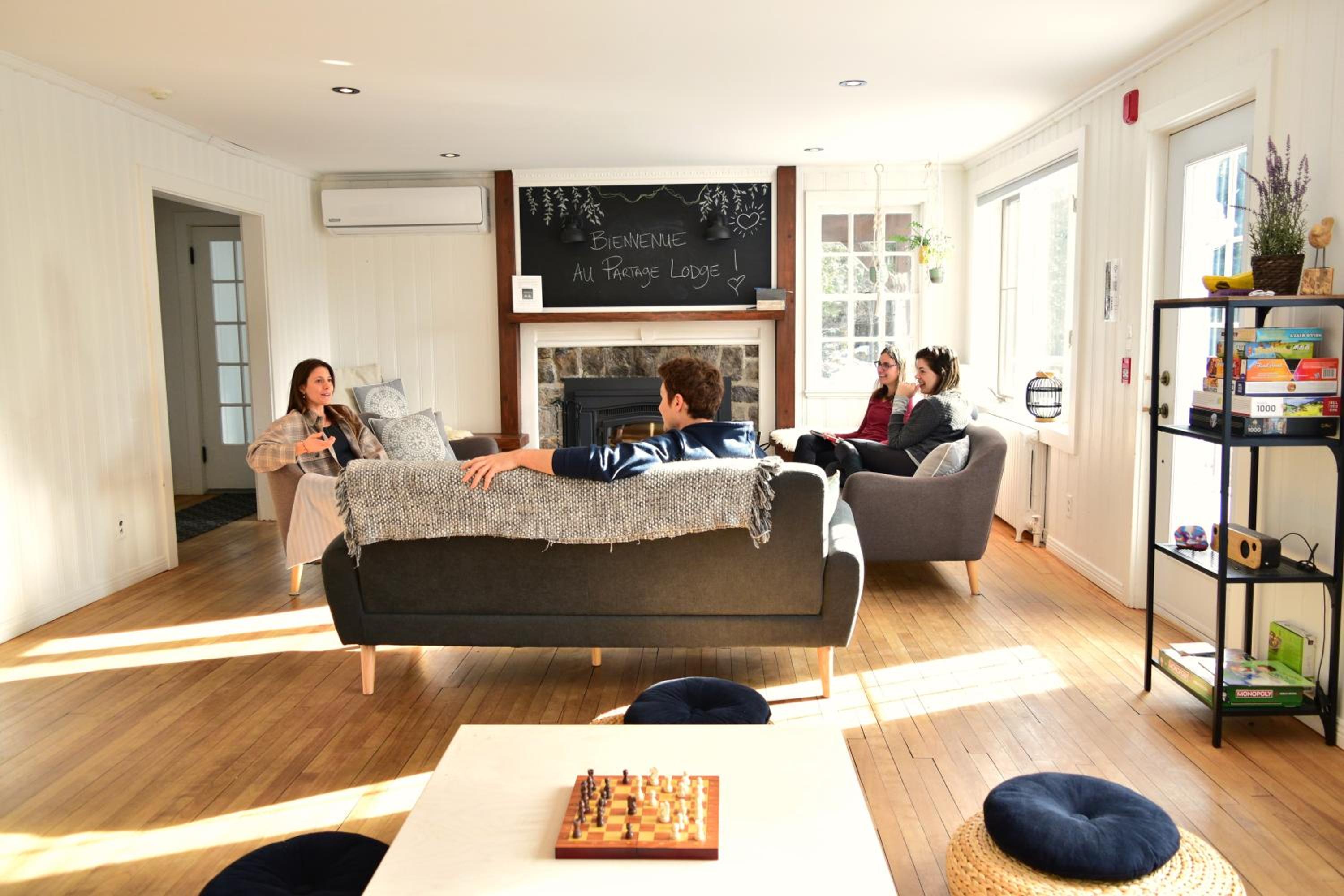 Le Partage Lodge: Destination plein air et sociale