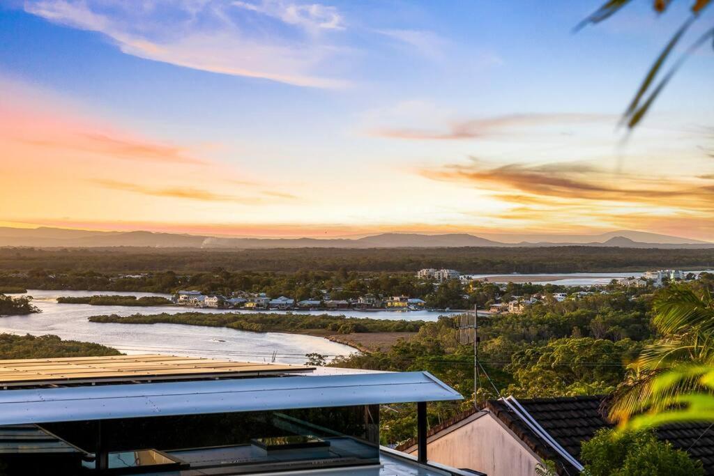 Sunset Lagoon Noosa Luxury with Stunning Views