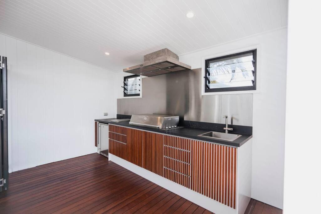 Sunset Lagoon Noosa Luxury with Stunning Views