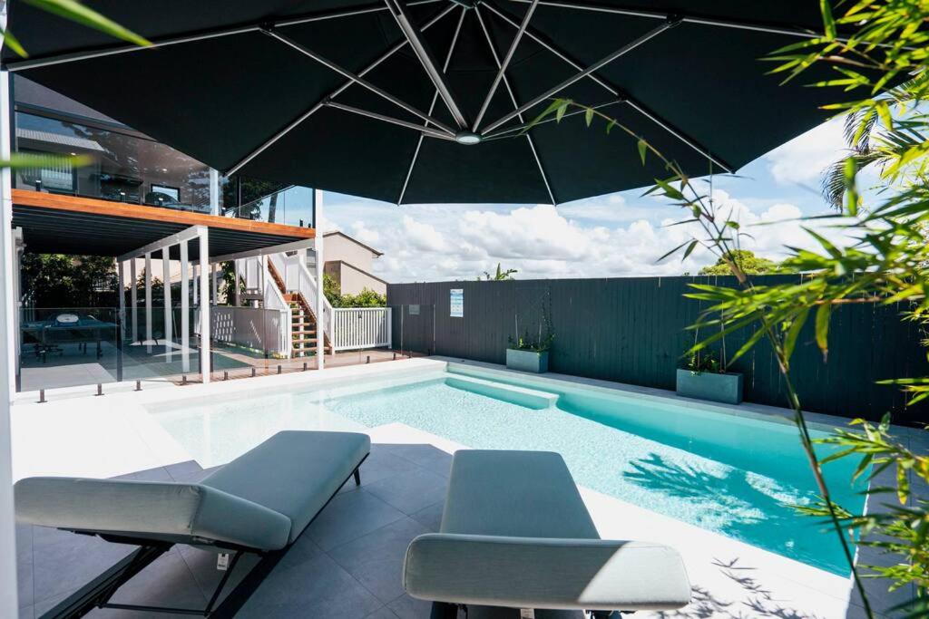 Sunset Lagoon Noosa Luxury with Stunning Views