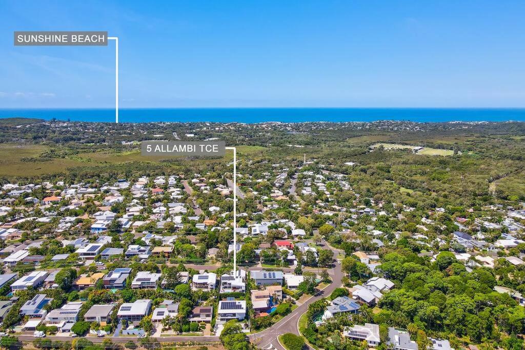 Sunset Lagoon Noosa Luxury with Stunning Views