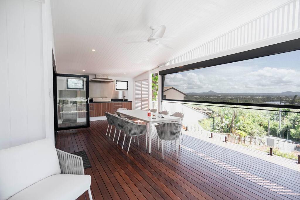 Sunset Lagoon Noosa Luxury with Stunning Views