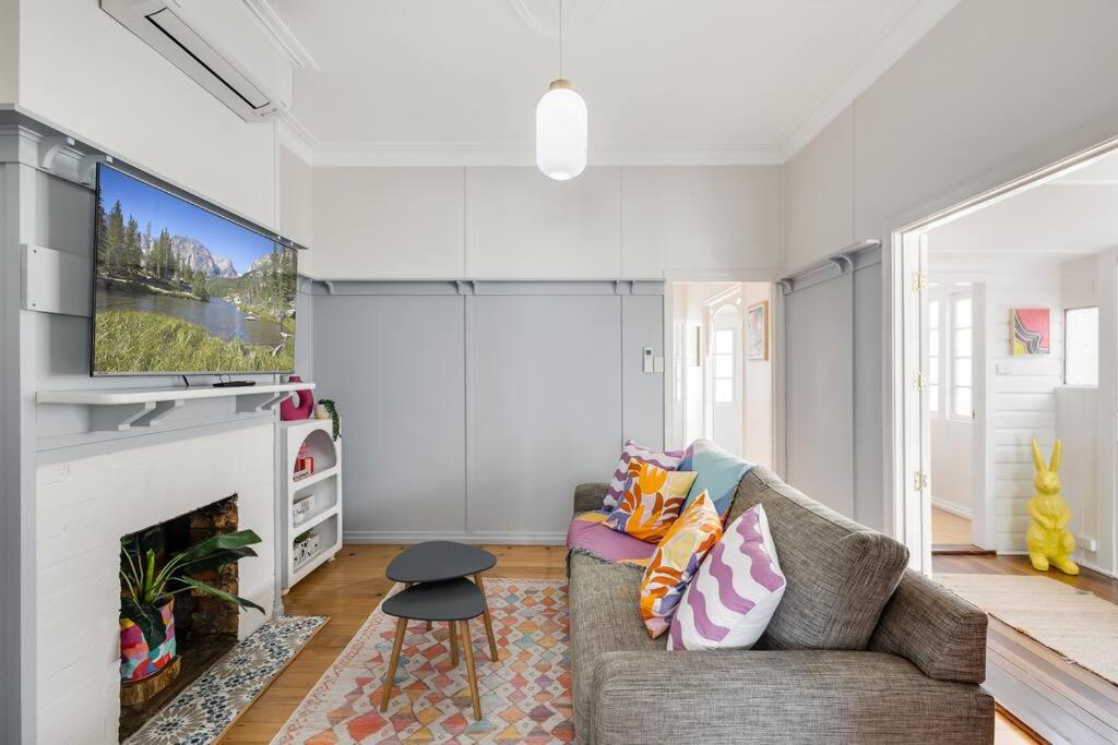 Camellia Cottage! CBD Diamond!