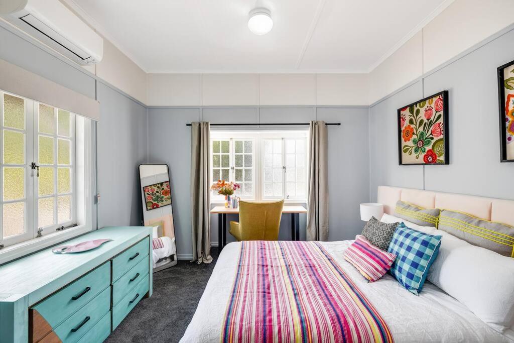 Camellia Cottage! CBD Diamond!