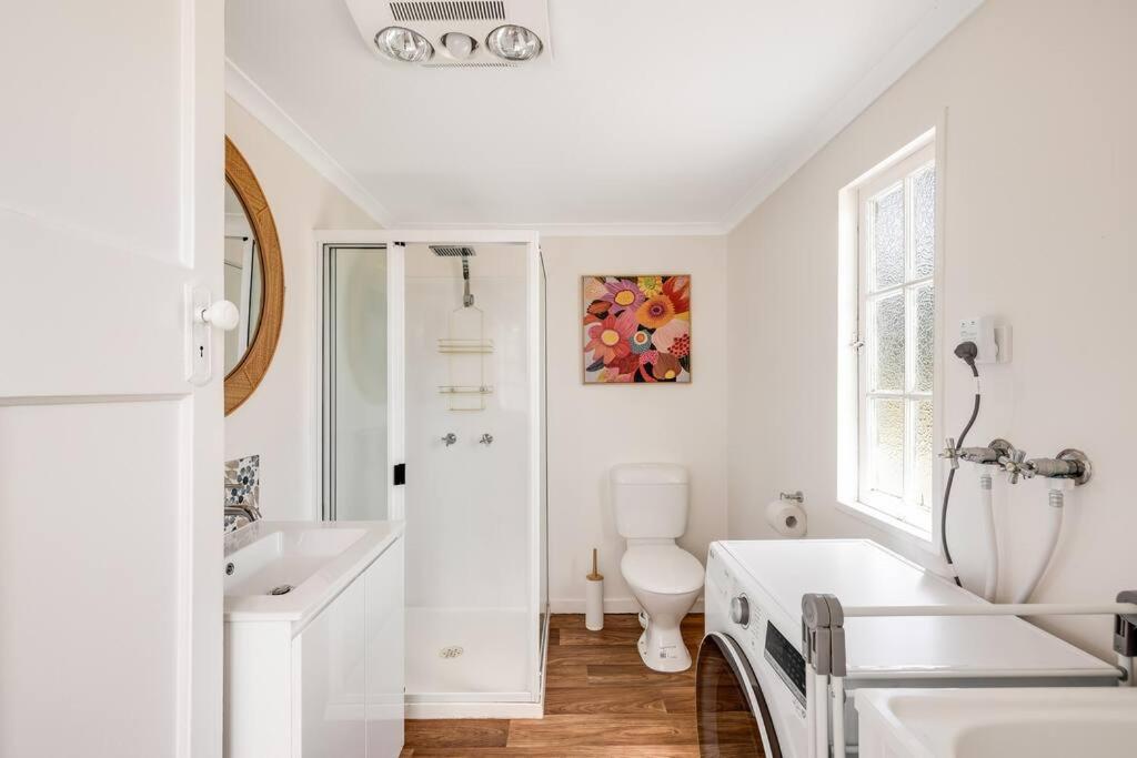 Camellia Cottage! CBD Diamond!