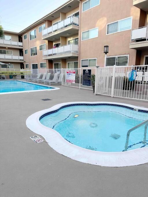 Hotel Spacious South Bay Condo