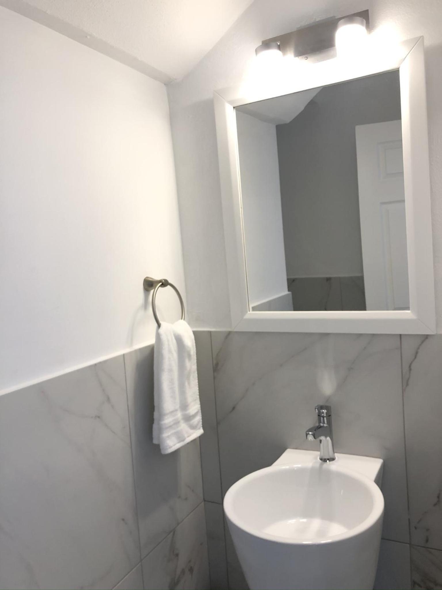 101E Jolly Harbour