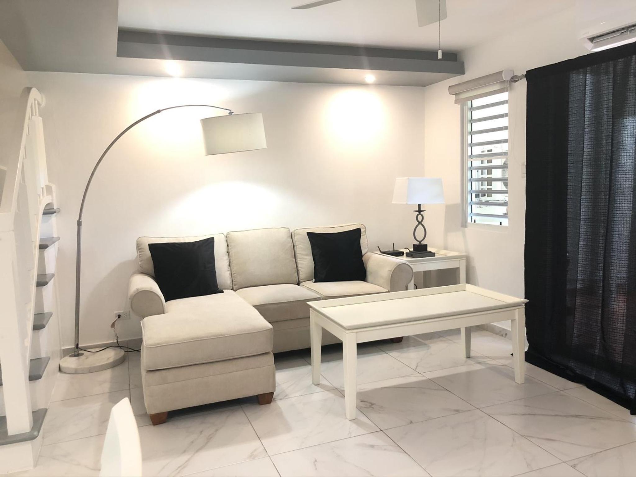 101E Jolly Harbour