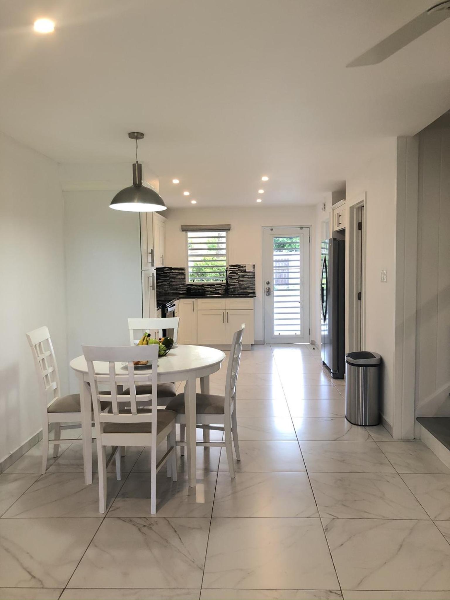 101E Jolly Harbour