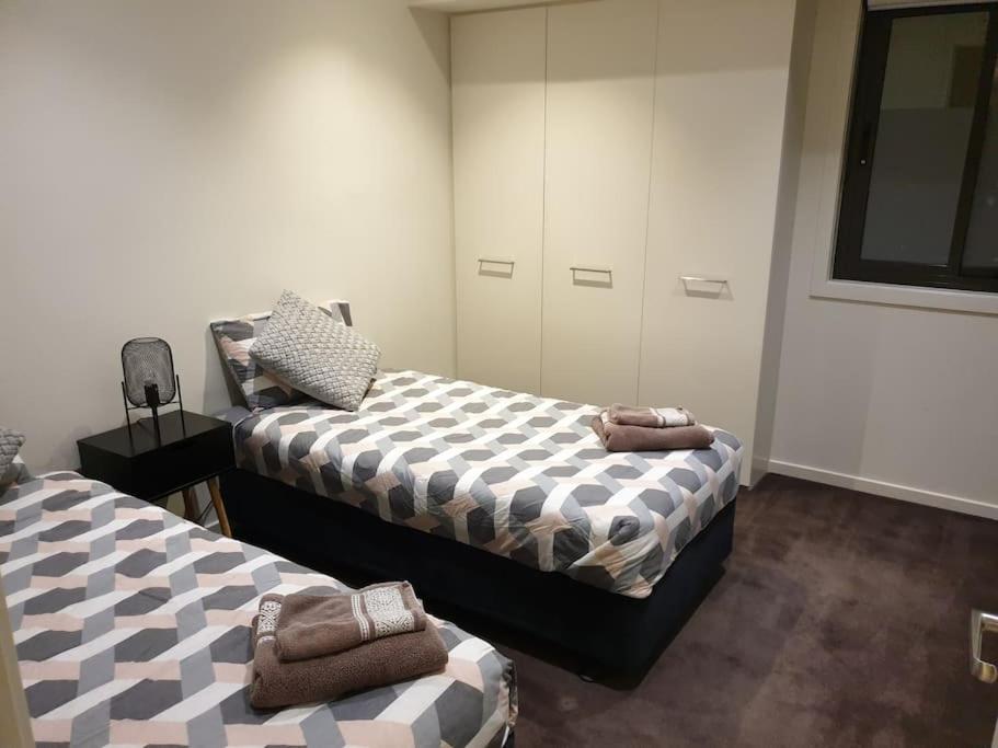 Luxurious Modern 2 Bedroom 2 Bathroom Apartment