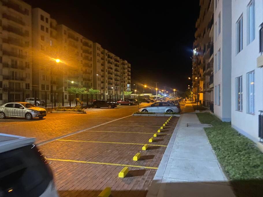 Apartamento Ricurte Piscina Condominio