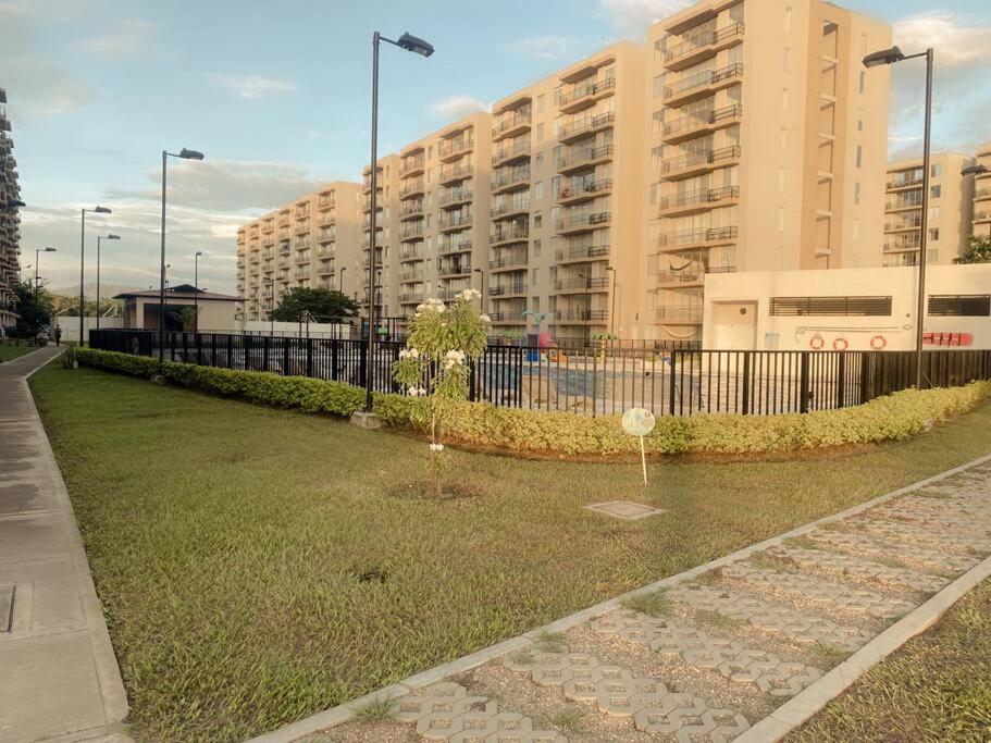 Apartamento Ricurte Piscina Condominio