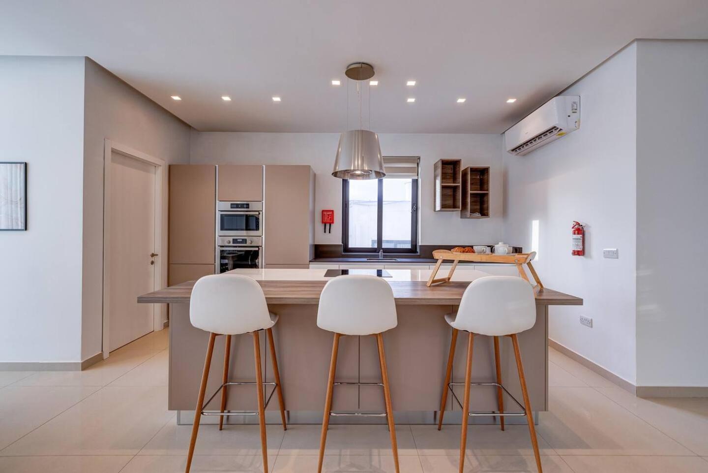 Stunning 3BED with views Mellieha by Homely view 5