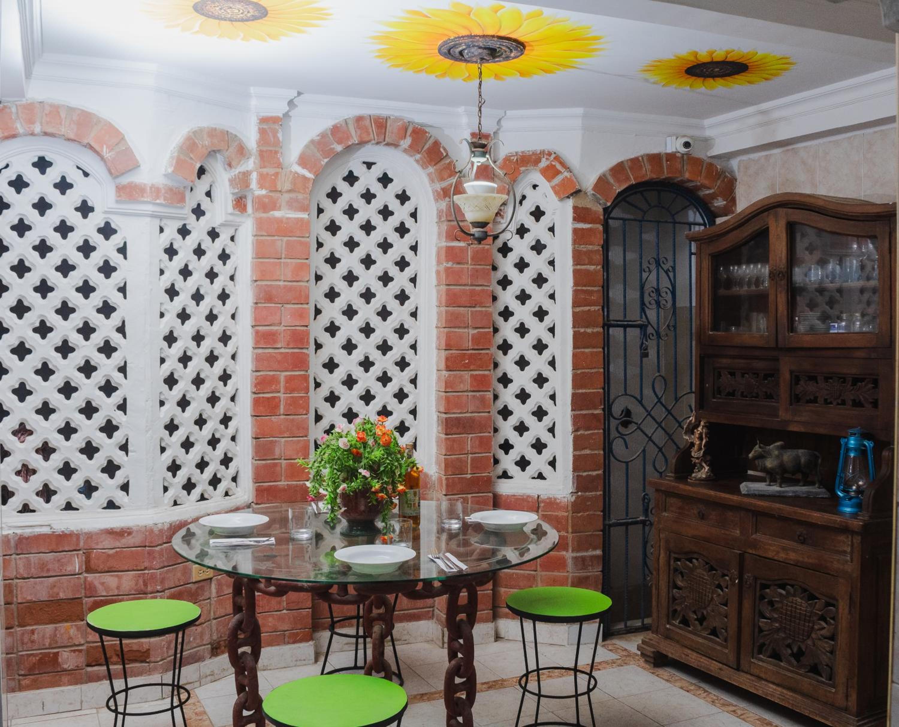 HOSTAL CASA TIO POLI