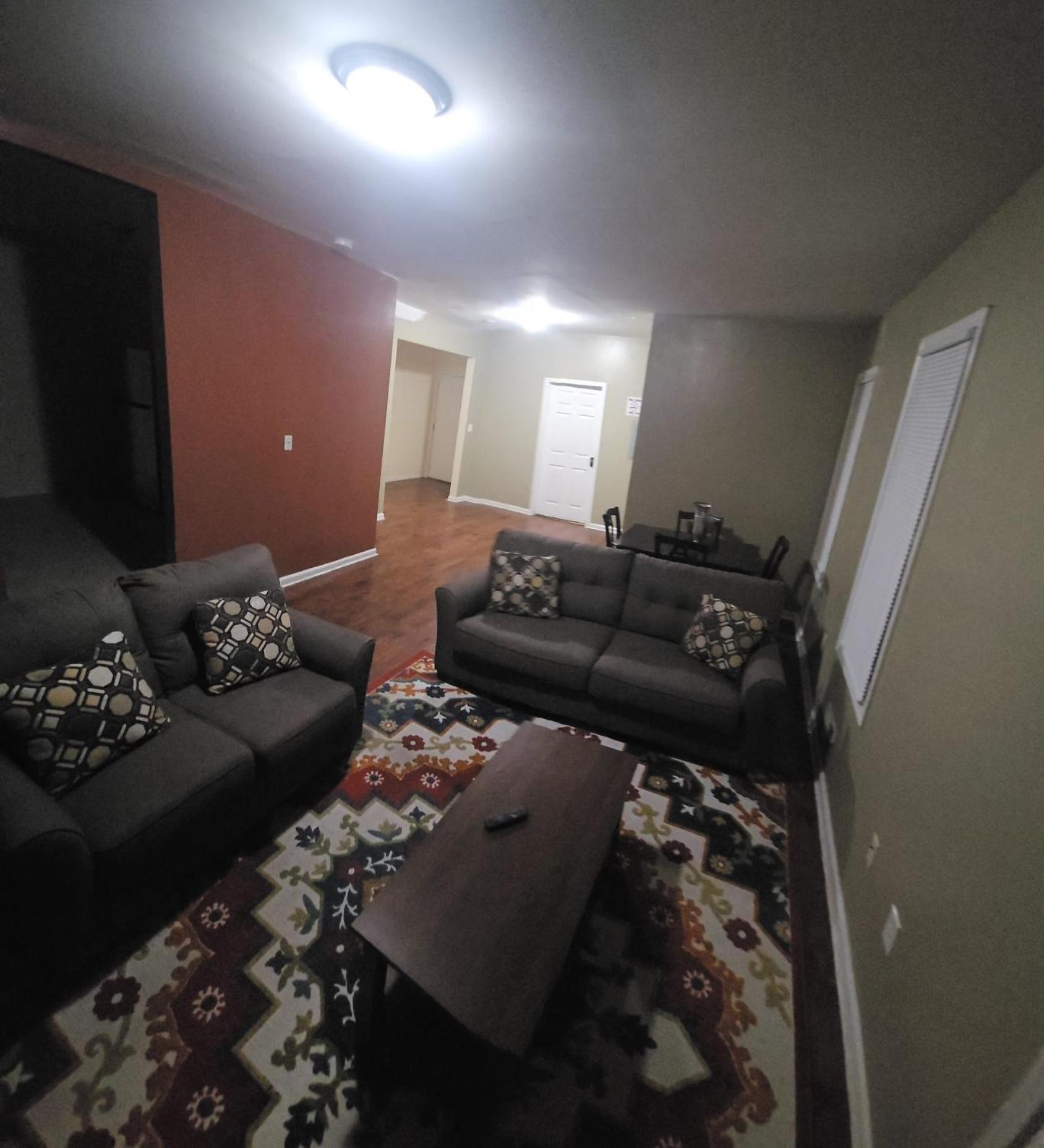 Newark Vacations - Staycation Haven Room - Property Image 28