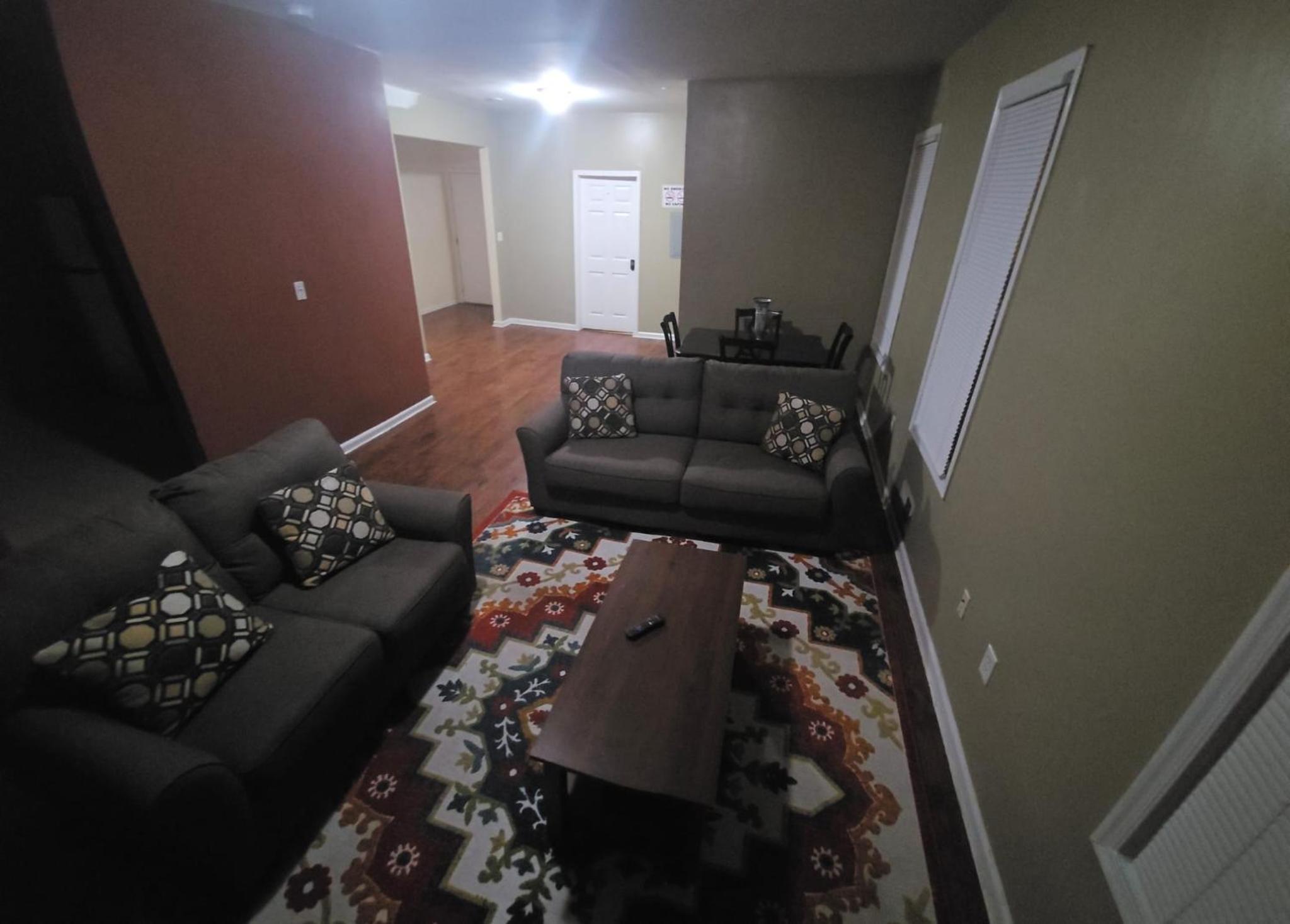 Newark Vacations - Staycation Haven Room - Property Image 19