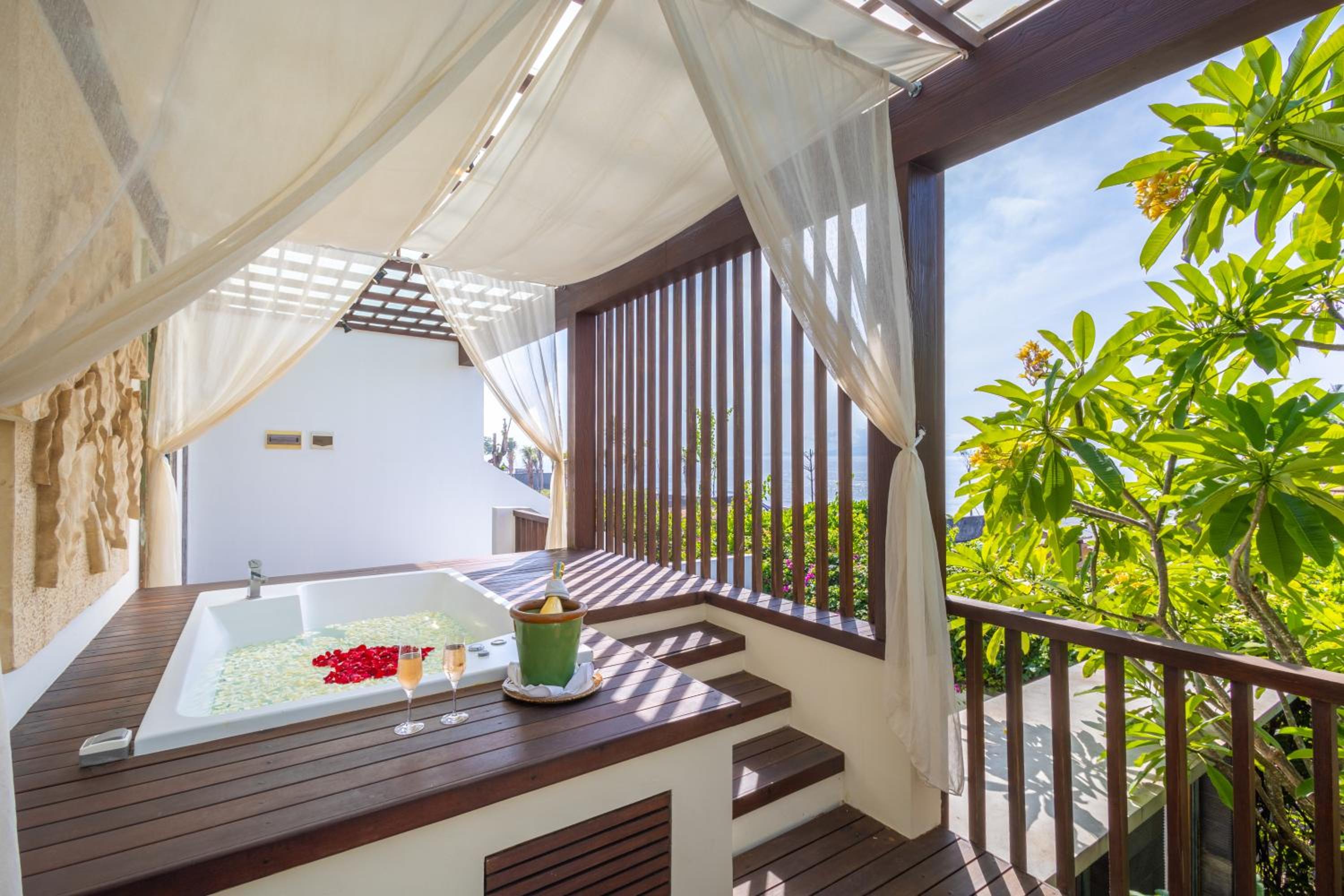 The Royal Purnama Luxury Villas - Adults Only