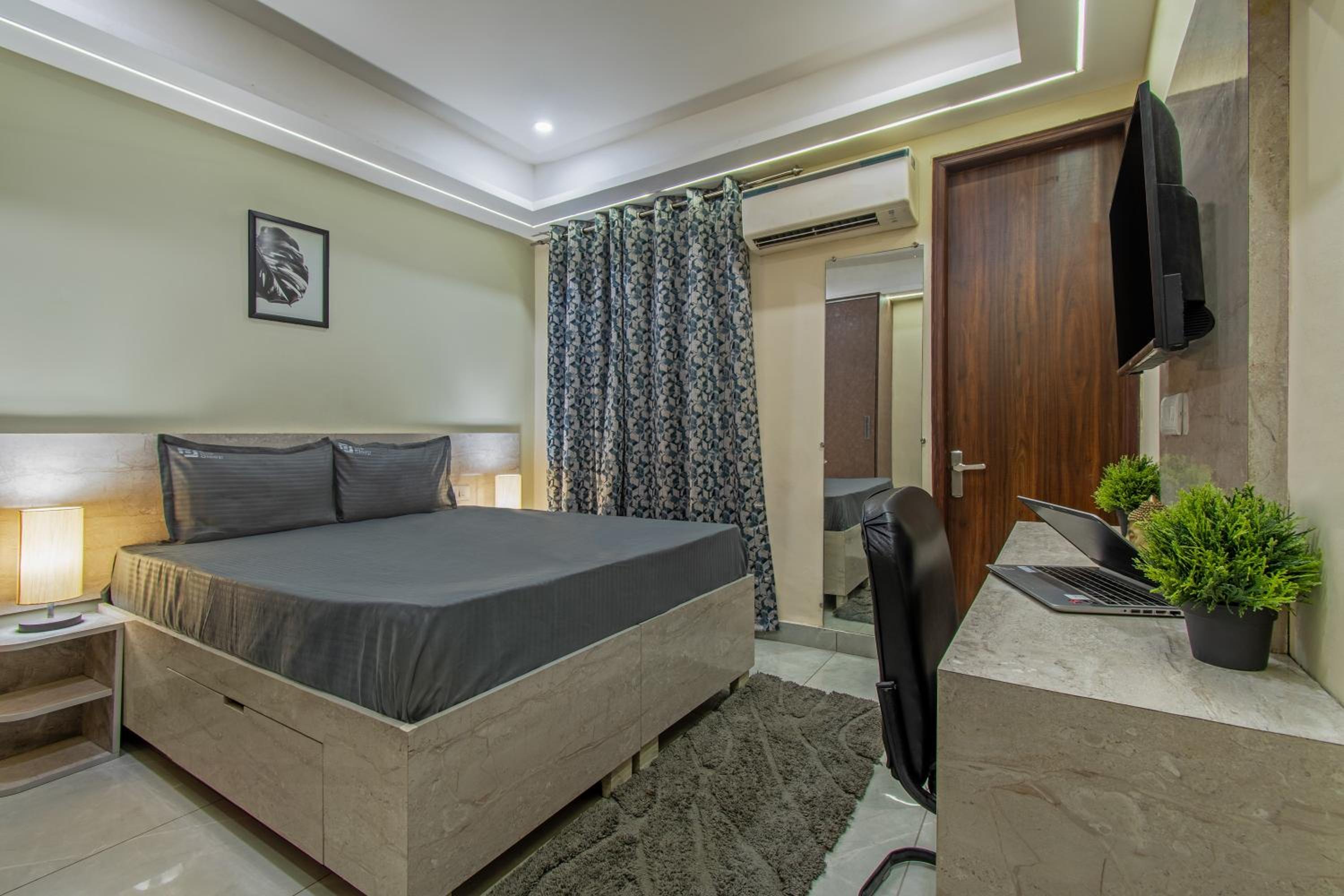hotel room