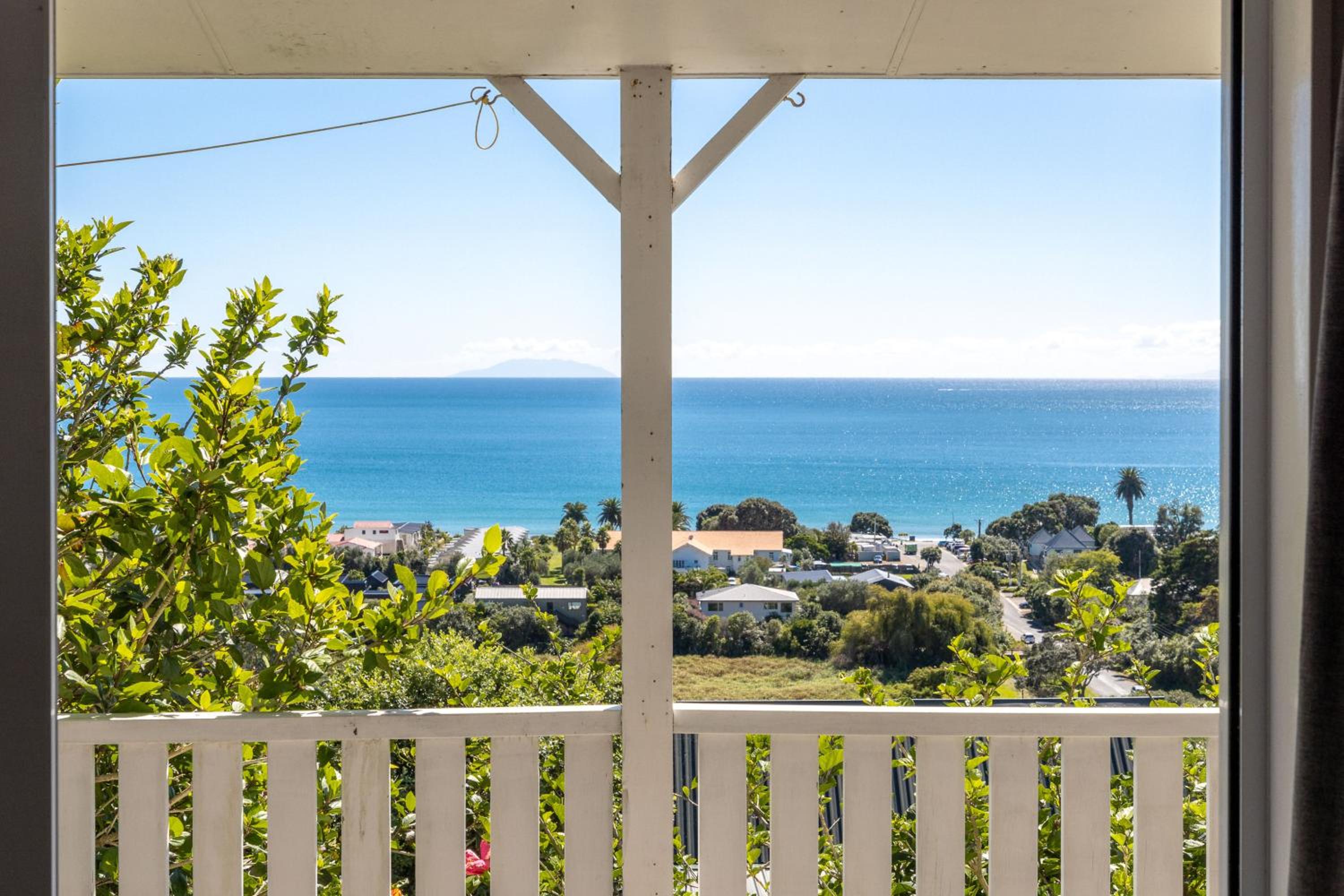 Oceanview Magic - Onetangi Holiday Home