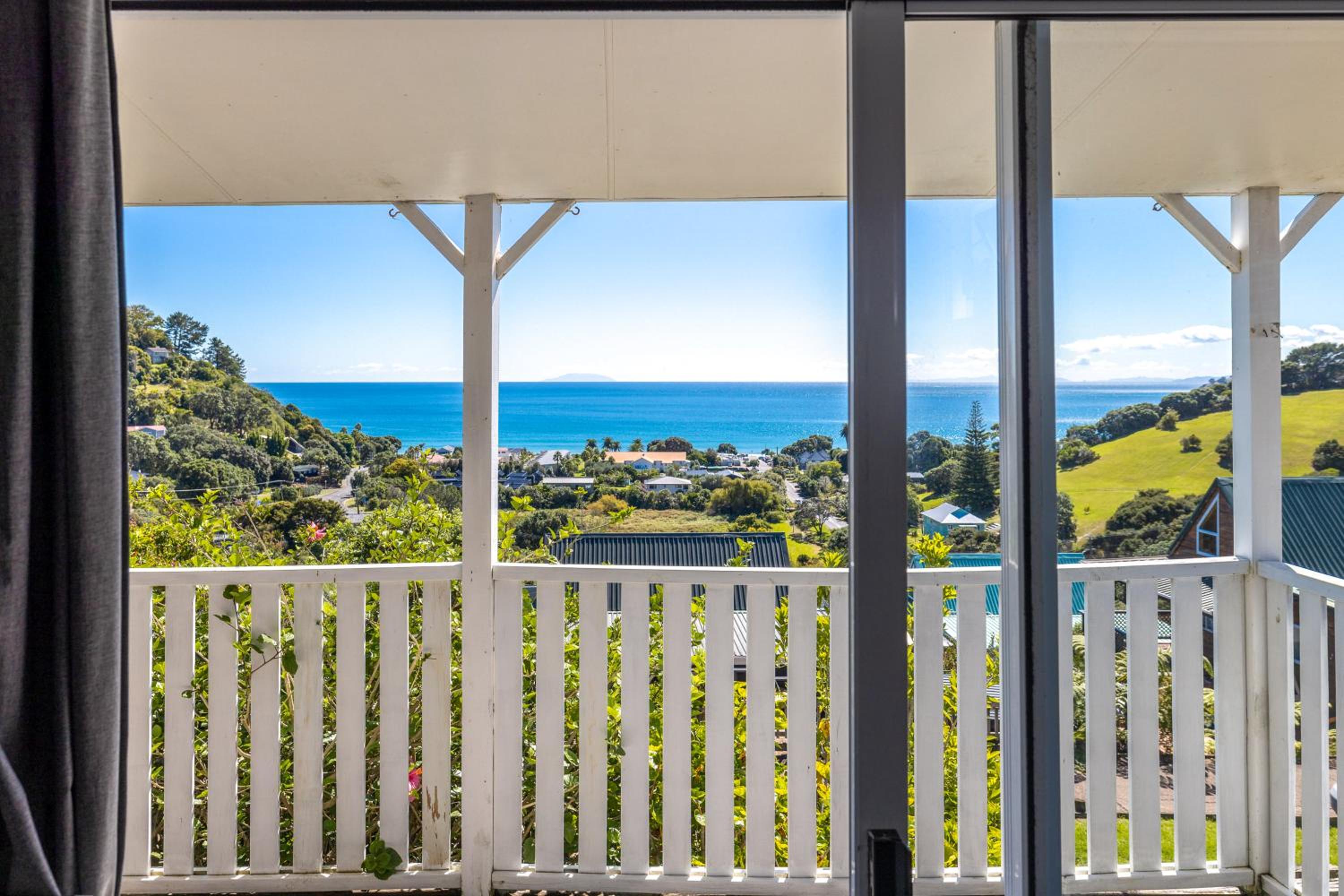 Oceanview Magic - Onetangi Holiday Home