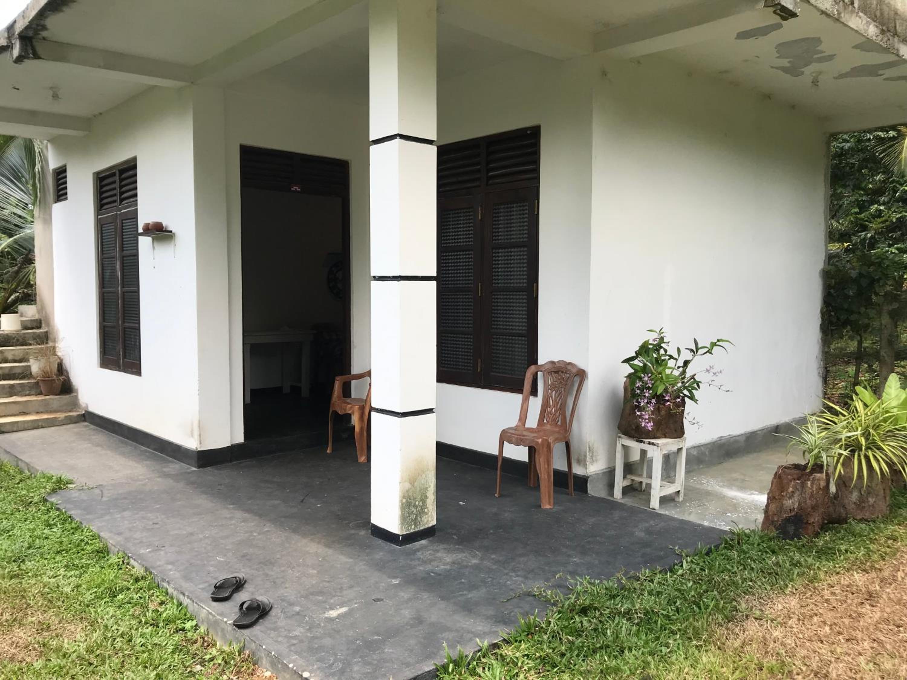 E2 Villa