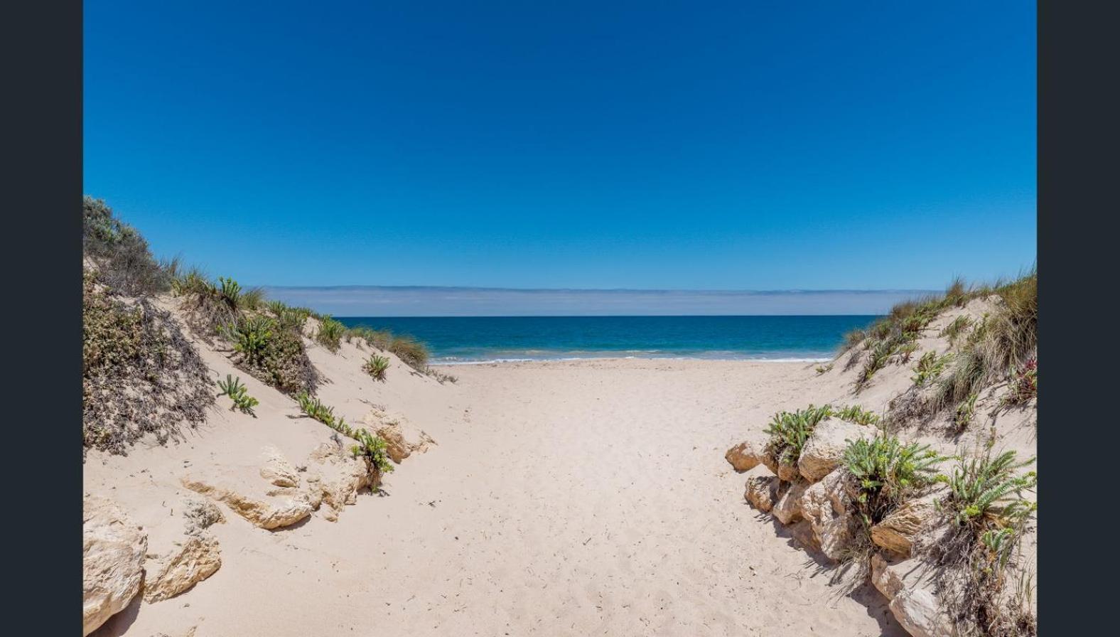 Townhouse 7 - Located at FOOTPRINTS PRESTON BEACH RESORT