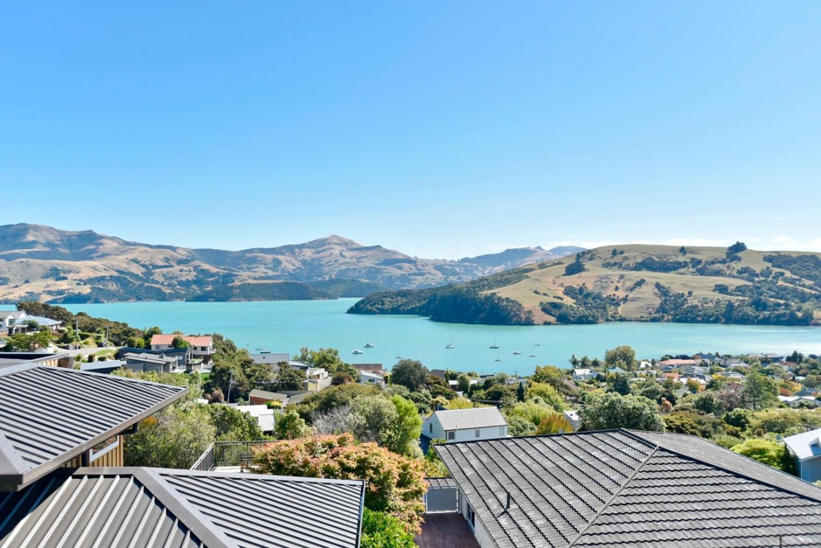 Akaroa Harbour View - Christchurch Holiday Homes view 3