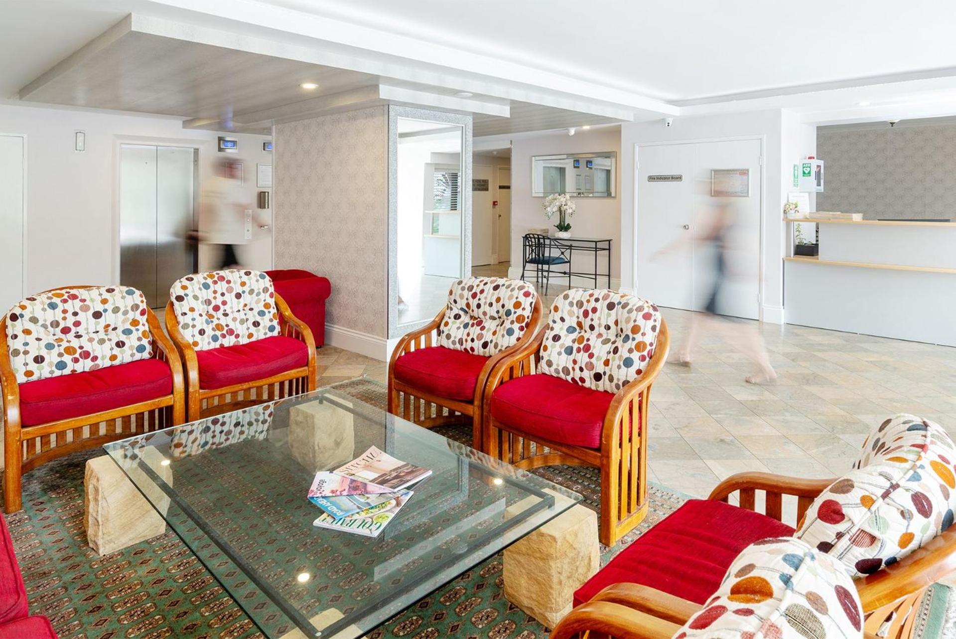Belle Escapes 101 Rydges Plaza Esplanade with Panoramic Ocean Views