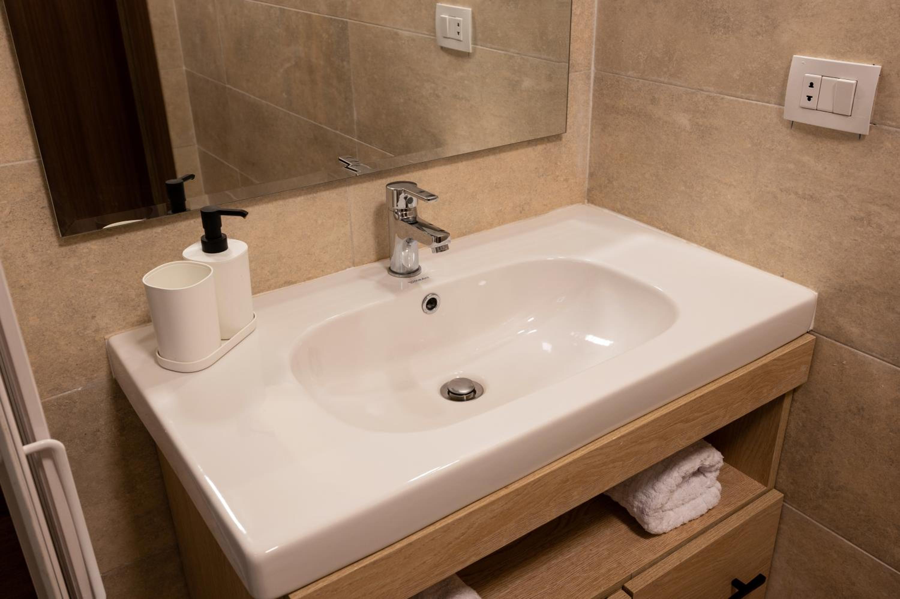 Belvira Residence - Self Check-in, Modern Studio Apartments in New Cairo