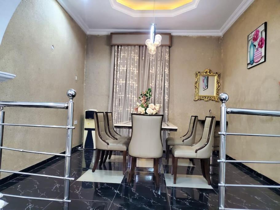 3 bedrooms with Modern Amenities
