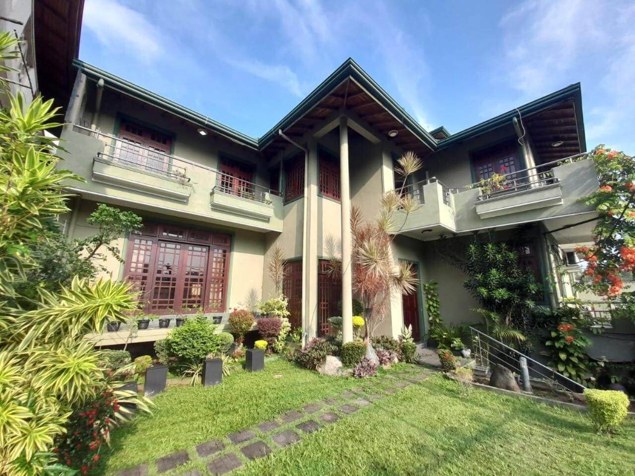Bellwood Residence