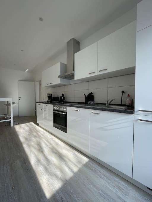 #modernes wohnen im historischen Altbau 3 OG links
