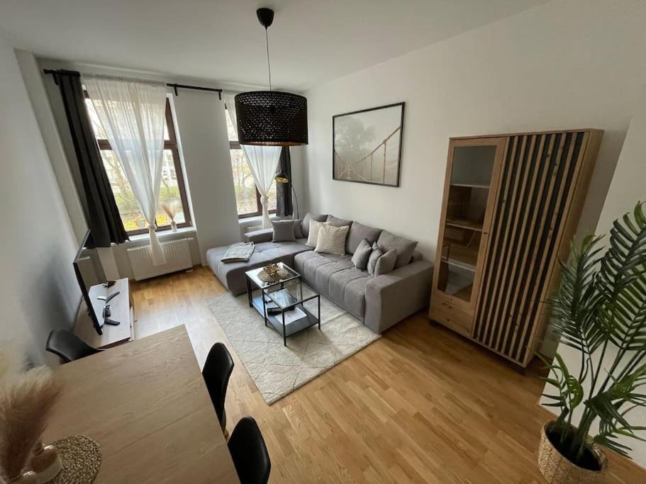 Leipzig Vacations - attraktive Altbauwohnung im Leipziger Zentrum 1 OG links - Property Image 1