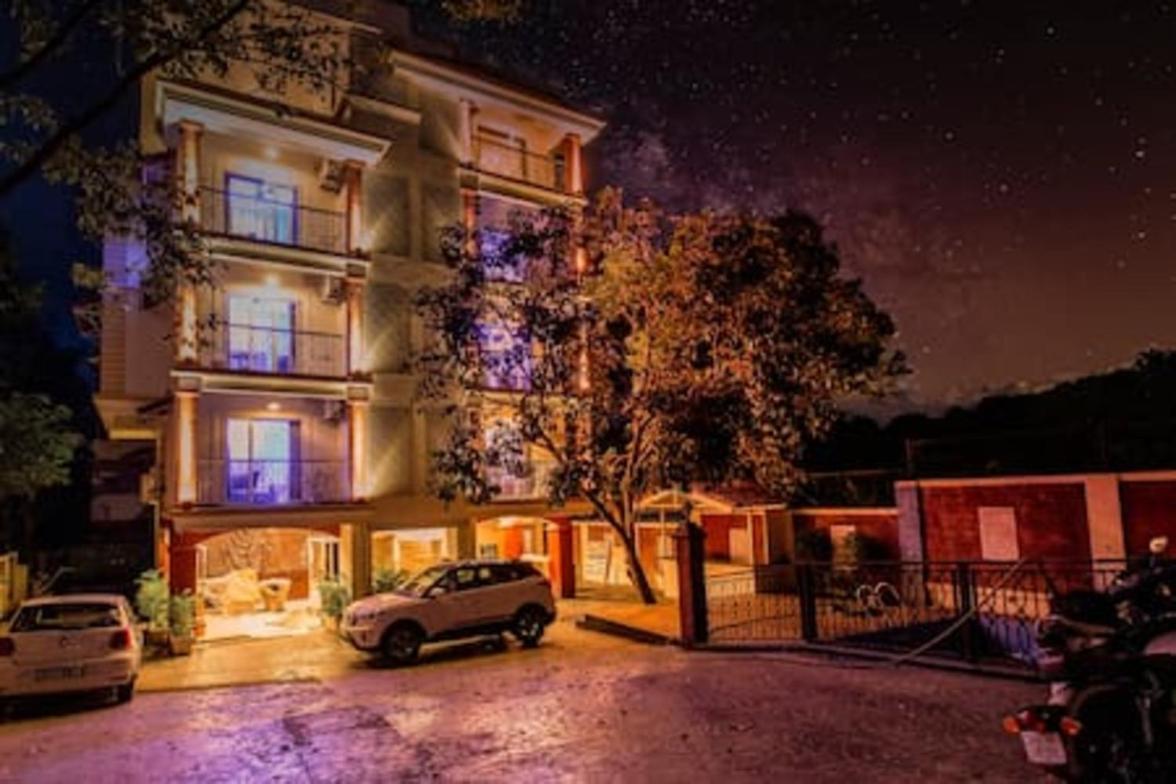 Luxurious Apartment with a Pool near Candolim 13