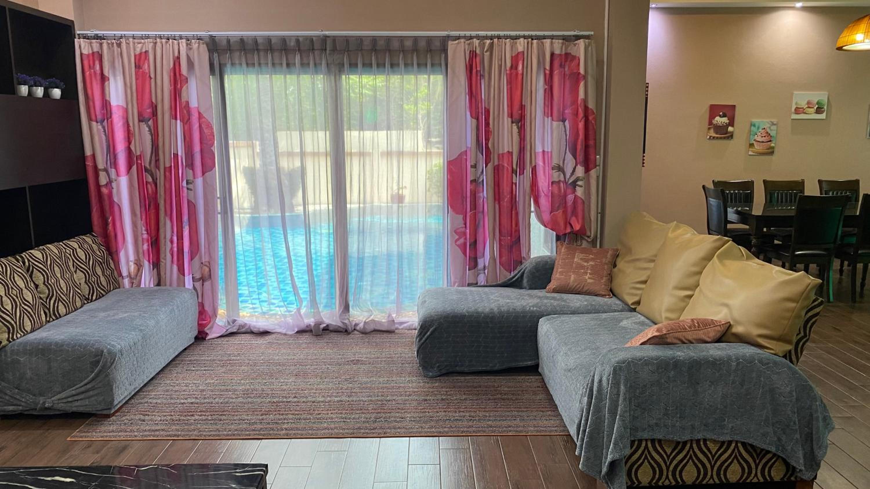 Hotel Big Comfortable Villa - Image 1