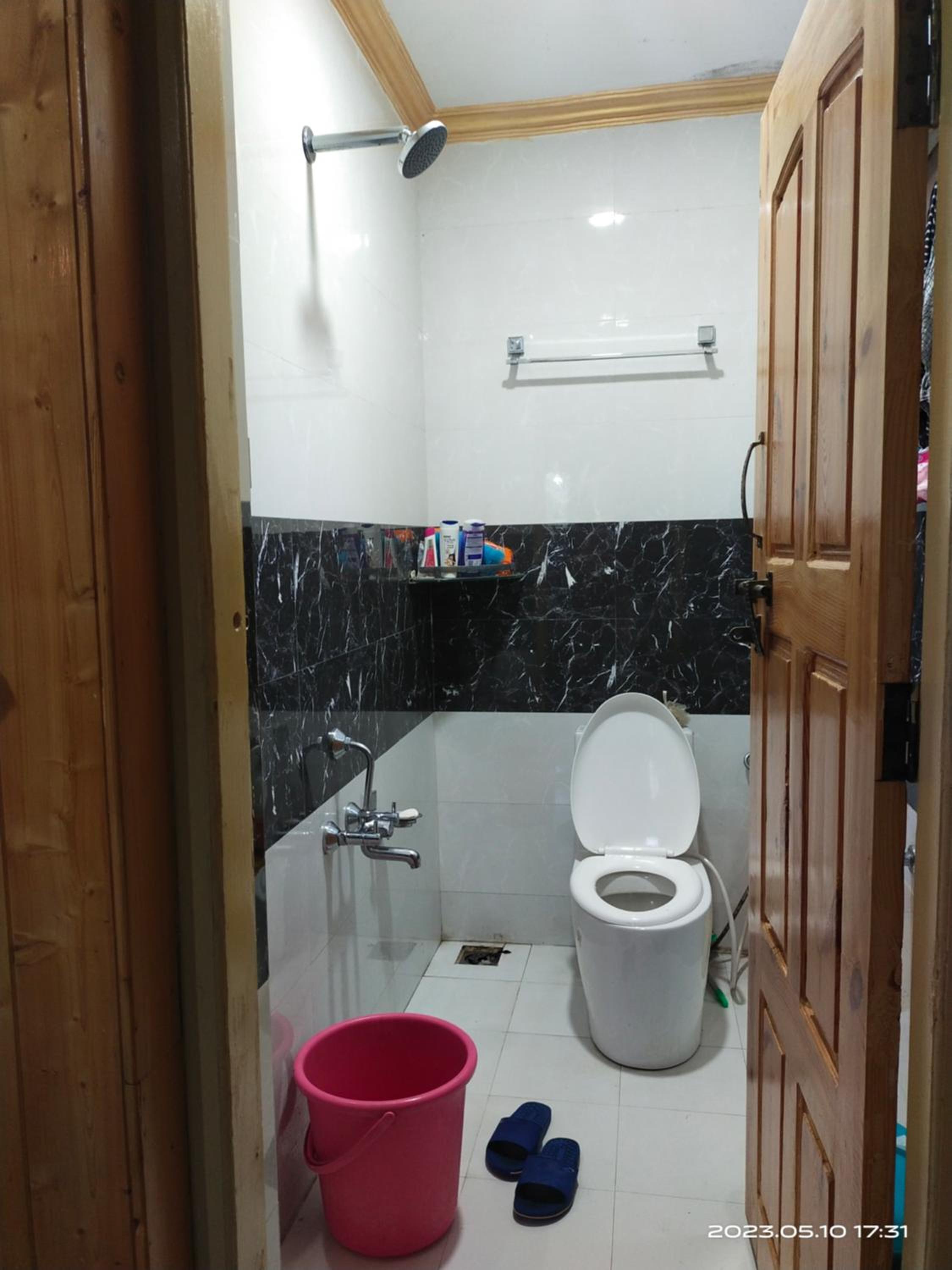 Moonlight Homestay Gulmarg view 4