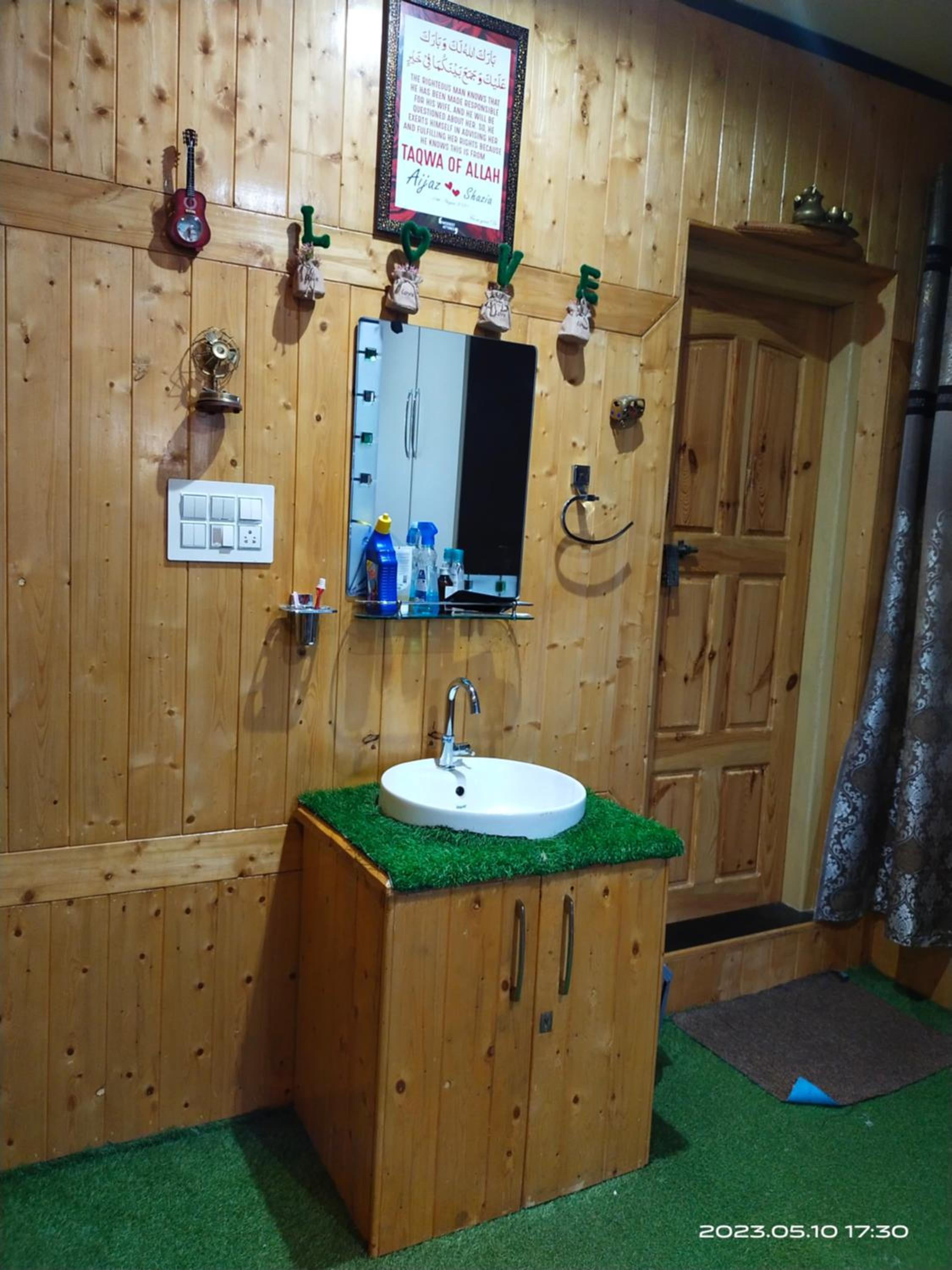 Moonlight Homestay Gulmarg view 5